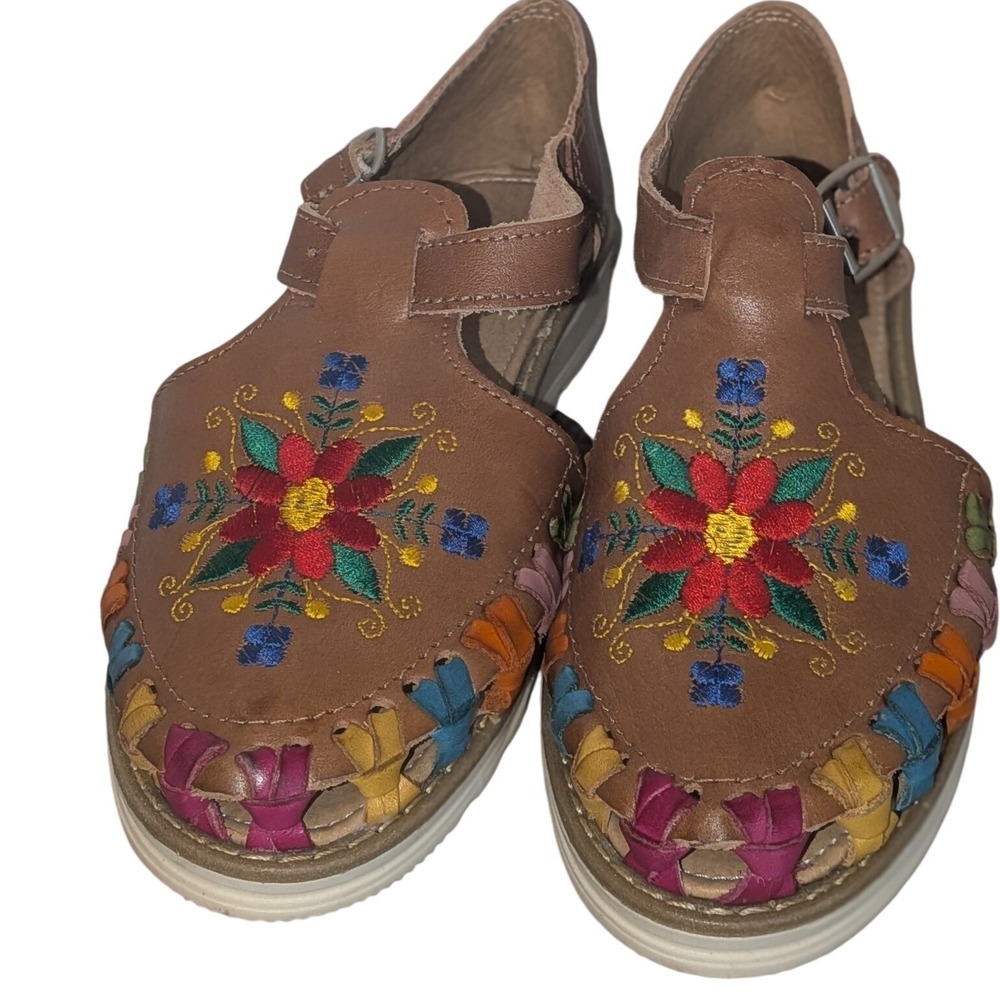 Macarena Collection Mexican Huarache Sandals Brown Leather‎ Floral Embroidered 7